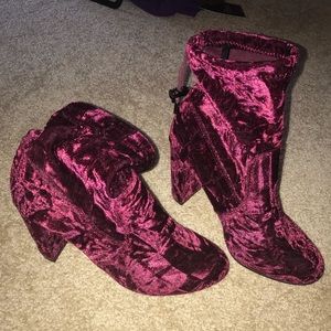 EXPRESS burgundy velvet sock booties